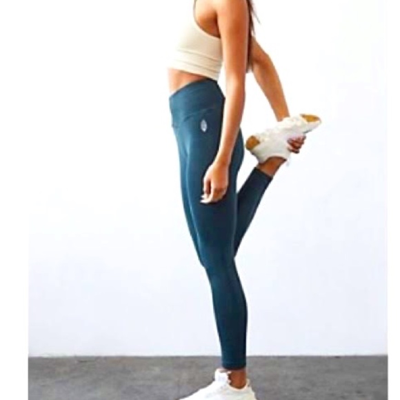 Free People Movement Good Karma Legging- XS/S- Teal - Picture 1 of 4